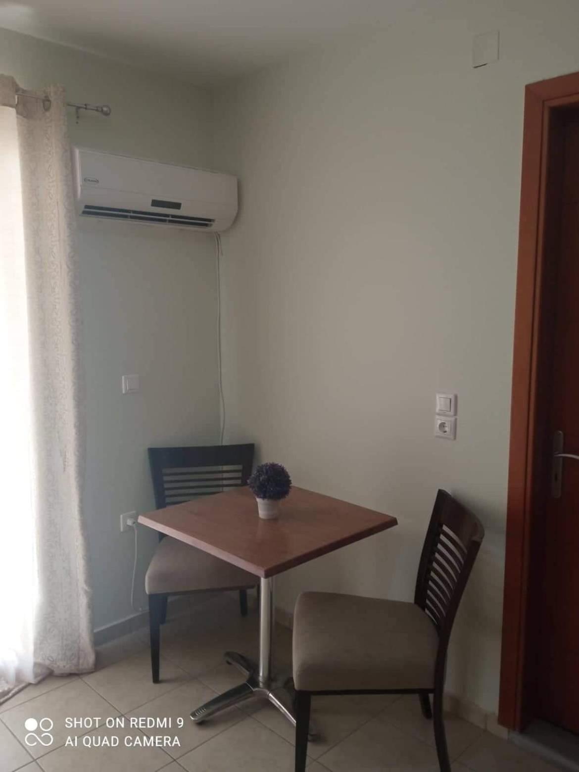 Vasilis Travlos Apartment Poros  Ngoại thất bức ảnh